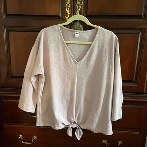 EUC. Old Navy Women's V-Neck 3/4 sleeve Tie-Front Top - Light Pink/Lilac
